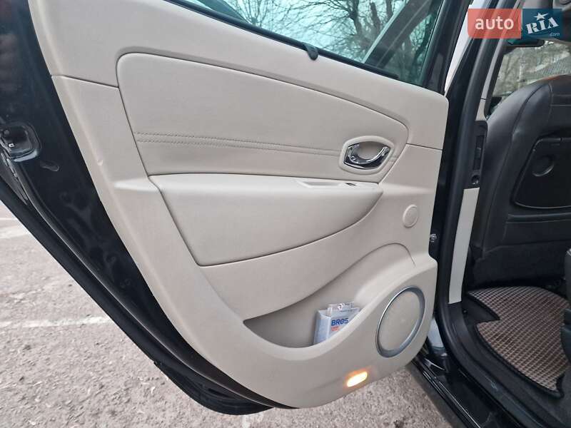 Мінівен Renault Megane Scenic 2013 в Житомирі