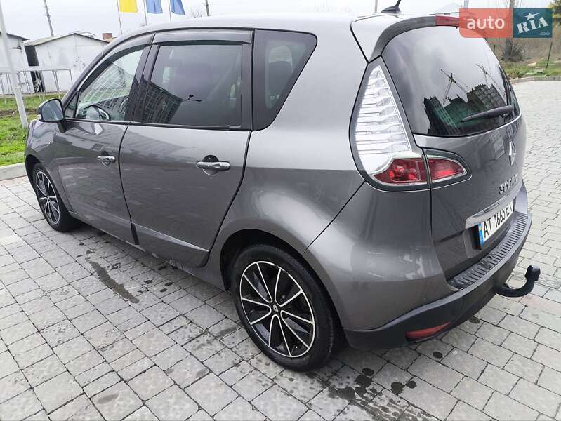 Минивэн Renault Megane Scenic 2012 в Ивано-Франковске