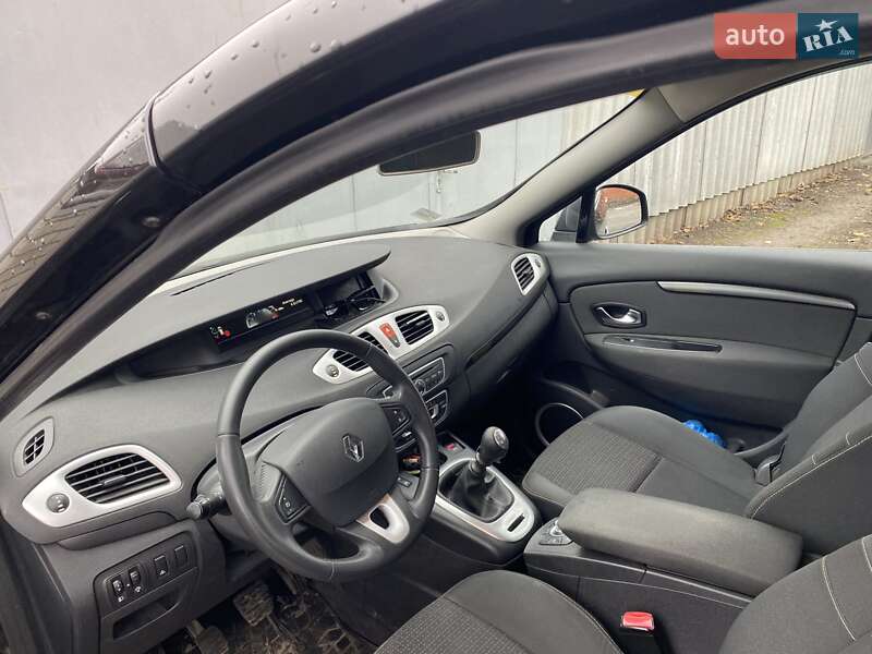 Минивэн Renault Megane Scenic 2010 в Харькове