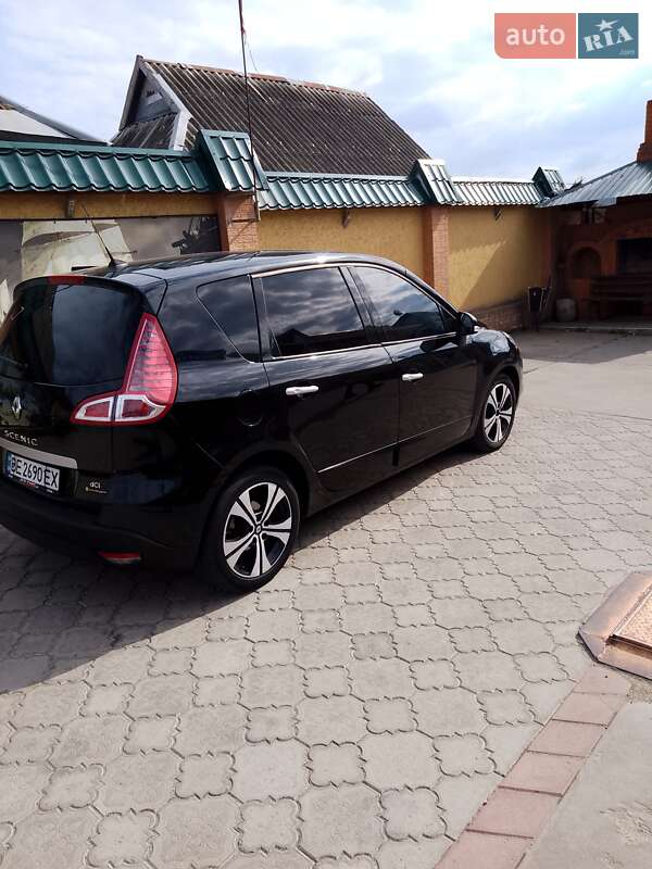 Минивэн Renault Megane Scenic 2011 в Новой Одессе