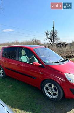 Минивэн Renault Megane Scenic 2004 в 