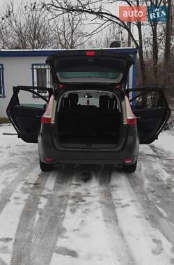 Мінівен Renault Megane Scenic 2010 в 