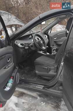 Мінівен Renault Megane Scenic 2010 в 