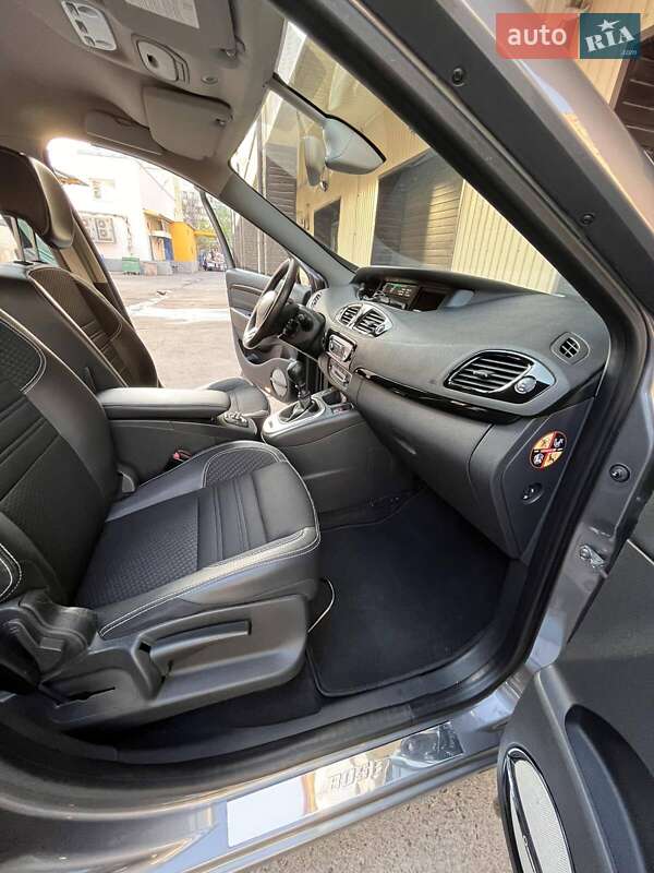 Минивэн Renault Megane Scenic 2014 в Южноукраинске
