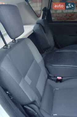 Минивэн Renault Megane Scenic 2012 в 