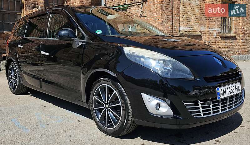 Минивэн Renault Megane Scenic 2011 в Житомире