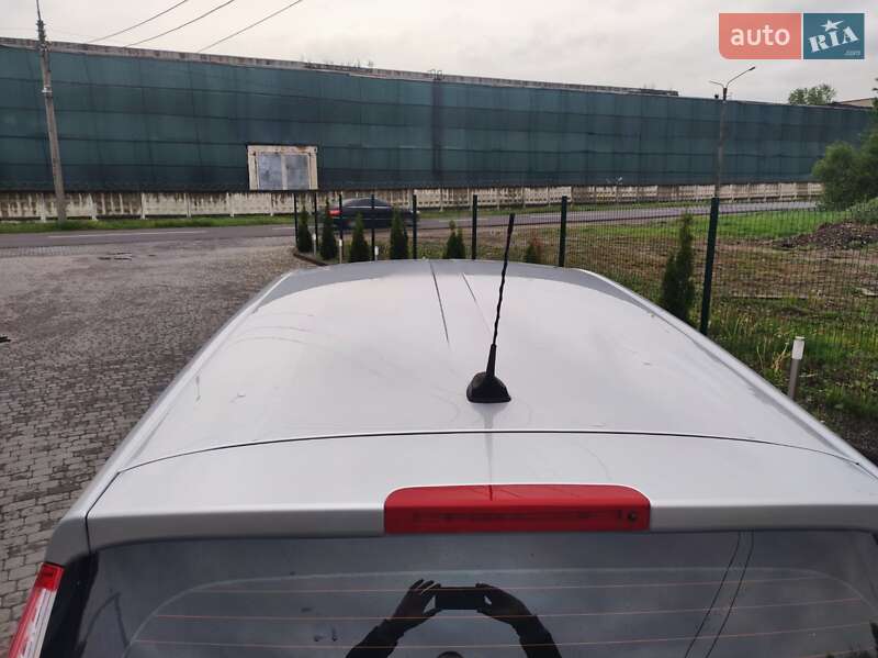 Минивэн Renault Megane Scenic 2014 в Надворной