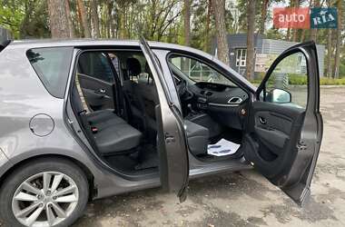 Мінівен Renault Megane Scenic 2011 в 