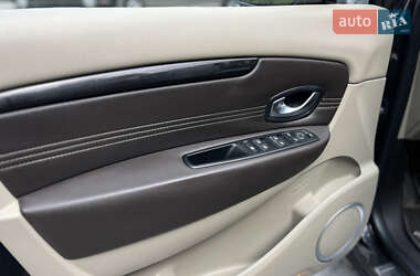 Минивэн Renault Megane Scenic 2009 в 