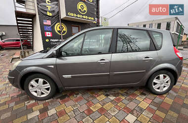 Минивэн Renault Megane Scenic 2005 в 