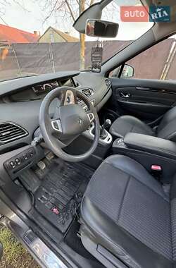 Мінівен Renault Megane Scenic 2012 в 
