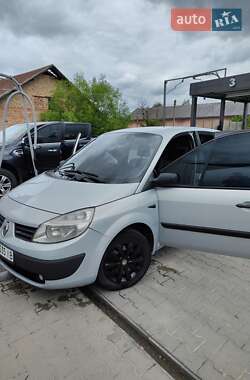 Минивэн Renault Megane Scenic 2004 в 