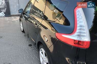 Мінівен Renault Megane Scenic 2014 в 