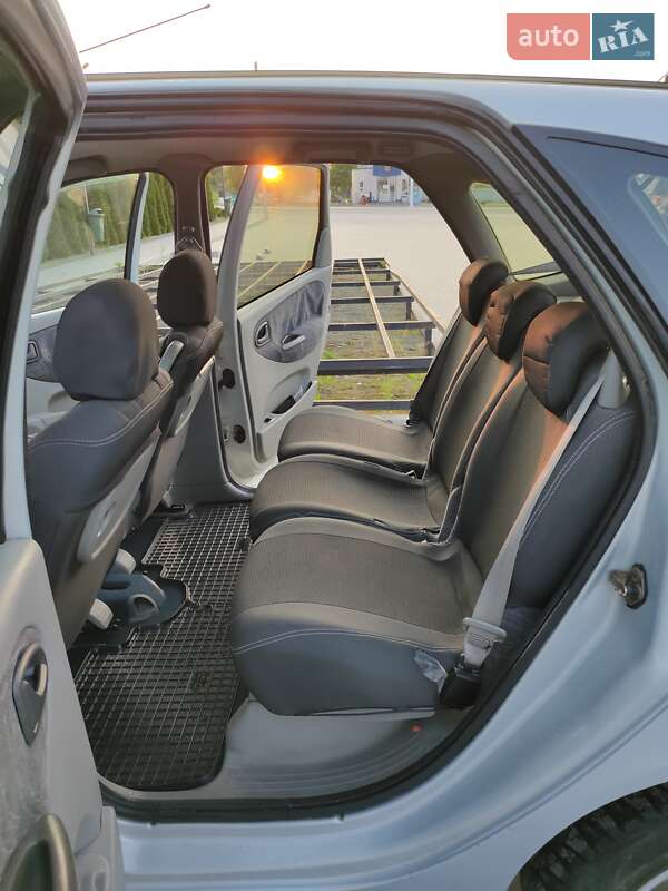 Мінівен Renault Megane Scenic 2000 в Кам'янець-Подільському