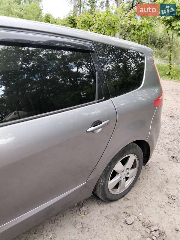 Минивэн Renault Megane Scenic 2010 в Чернигове