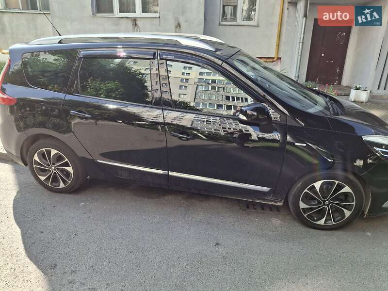 Мінівен Renault Megane Scenic 2016 в Івано-Франківську