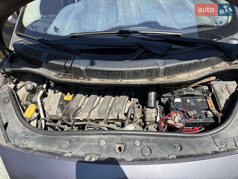 Мінівен Renault Megane Scenic 2003 в Рава-Руській