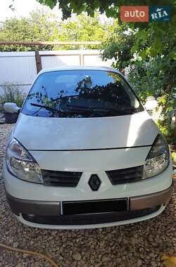 Седан Renault Megane Scenic 2005 в 
