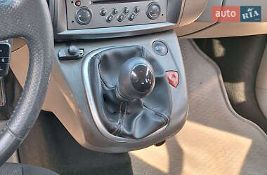 Седан Renault Megane Scenic 2005 в 