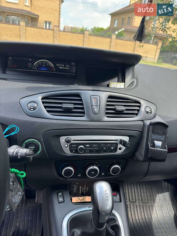 Минивэн Renault Megane Scenic 2012 в Красилове