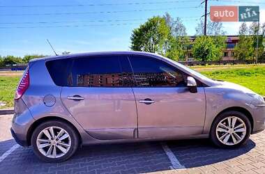 Минивэн Renault Megane Scenic 2010 в Александрие