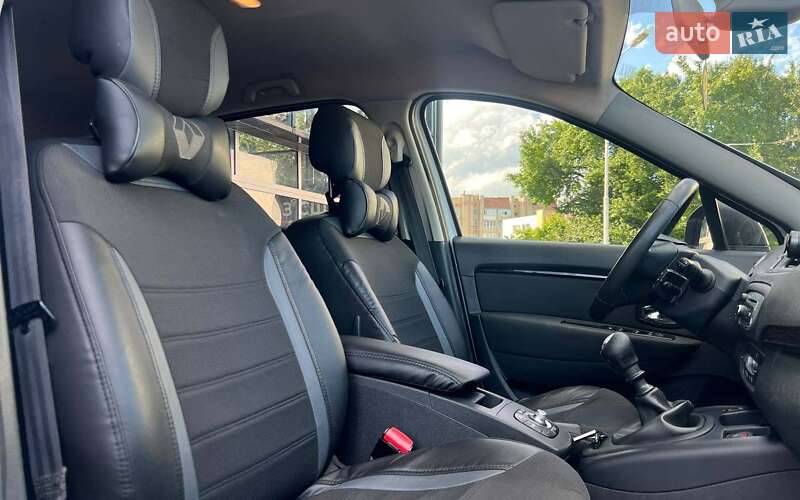 Минивэн Renault Megane Scenic 2012 в Ивано-Франковске