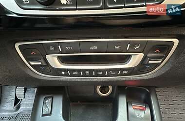 Минивэн Renault Megane Scenic 2012 в 