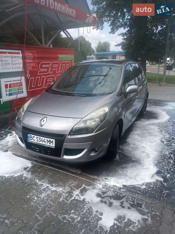 Минивэн Renault Megane Scenic 2011 в Львове