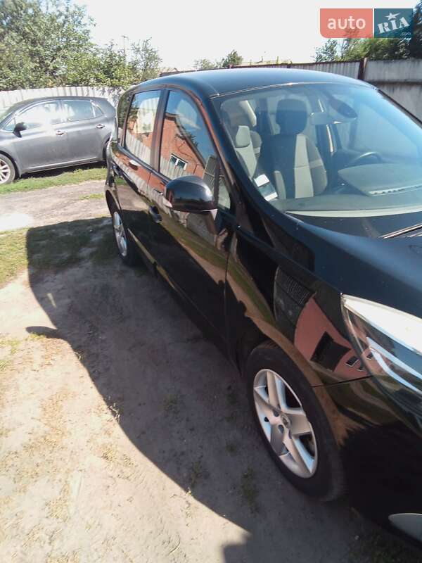 Мінівен Renault Megane Scenic 2014 в Зміїві фото 4 Мінівен Renault Megane Scenic 2014 в Зміїві