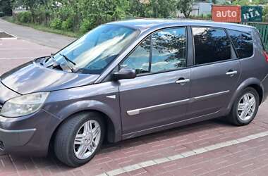 Минивэн Renault Megane Scenic 2004 в 