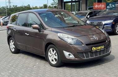 Мінівен Renault Megane Scenic 2010 в Чернівцях