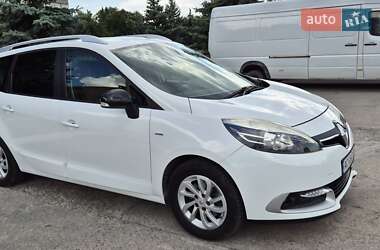 Минивэн Renault Megane Scenic 2015 в 