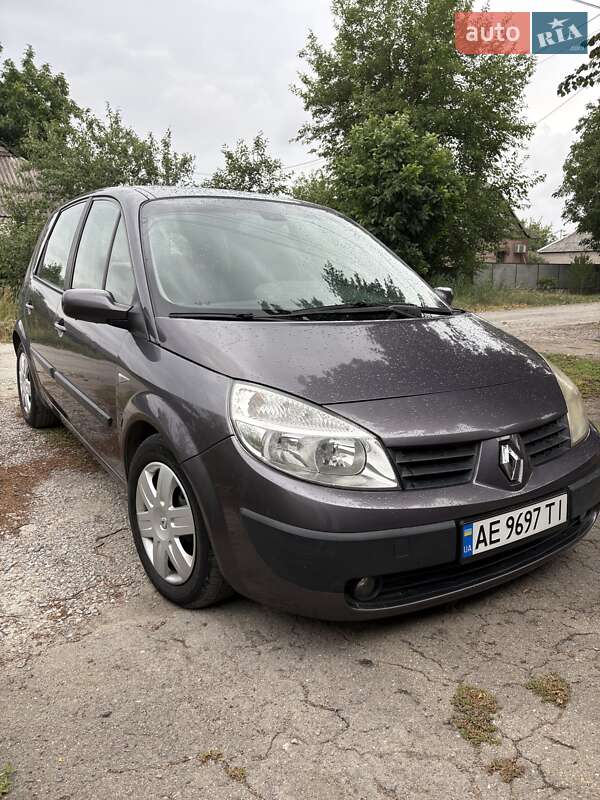 Renault Megane Scenic 2004