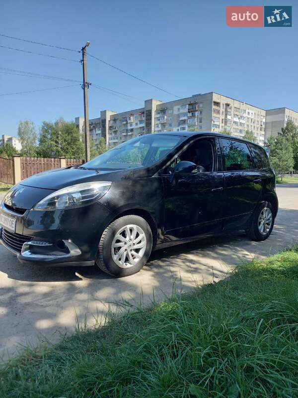 Мінівен Renault Megane Scenic 2012 в Новояворівську