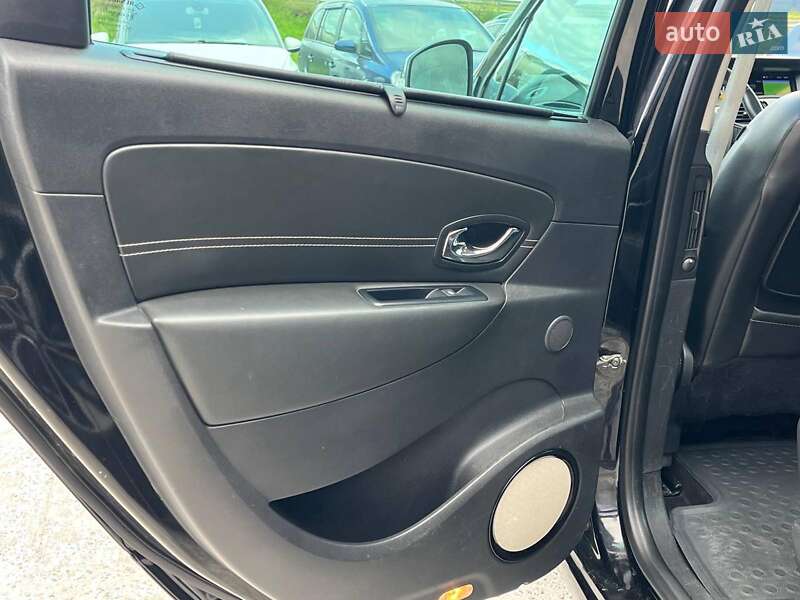 Мінівен Renault Megane Scenic 2014 в Львові фото 32 Мінівен Renault Megane Scenic 2014 в Львові