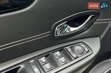 Минивэн Renault Megane Scenic 2014 в 