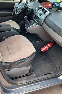 Минивэн Renault Megane Scenic 2008 в 