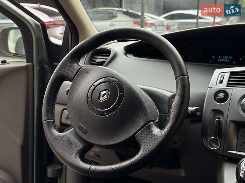 Минивэн Renault Megane Scenic 2006 в Днепре