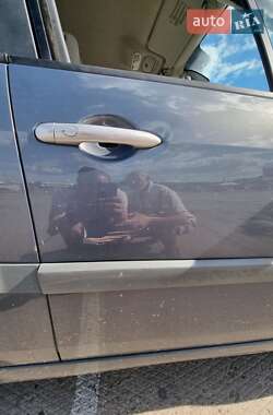Минивэн Renault Megane Scenic 1999 в 