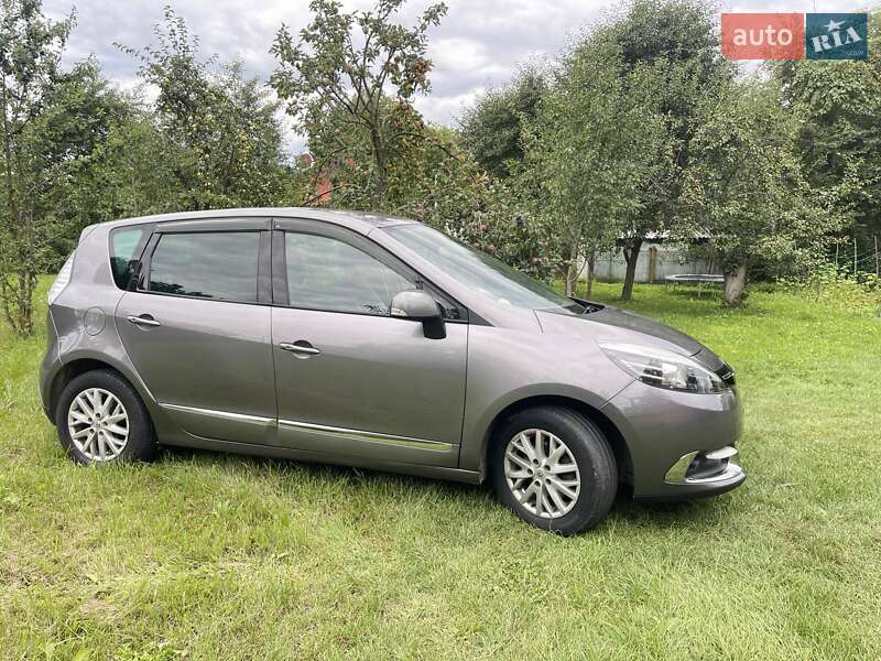 Renault Megane Scenic 2015