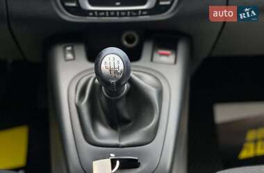 Минивэн Renault Megane Scenic 2012 в 