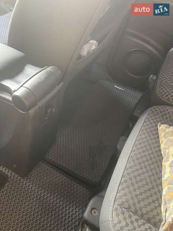 Мінівен Renault Megane Scenic 2011 в Львові