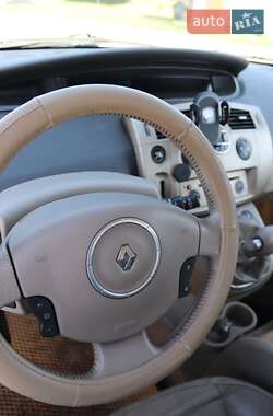 Минивэн Renault Megane Scenic 2006 в 