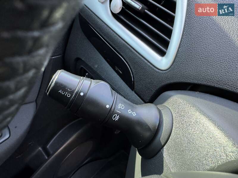 Минивэн Renault Megane Scenic 2013 в Полтаве фото 15 Минивэн Renault Megane Scenic 2013 в Полтаве