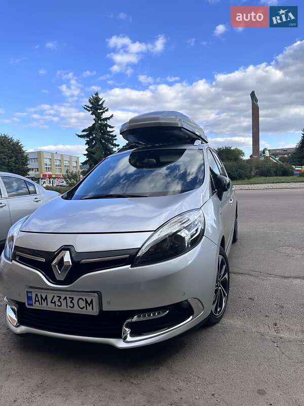 Минивэн Renault Megane Scenic 2015 в Коростене