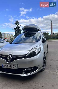 Минивэн Renault Megane Scenic 2015 в 