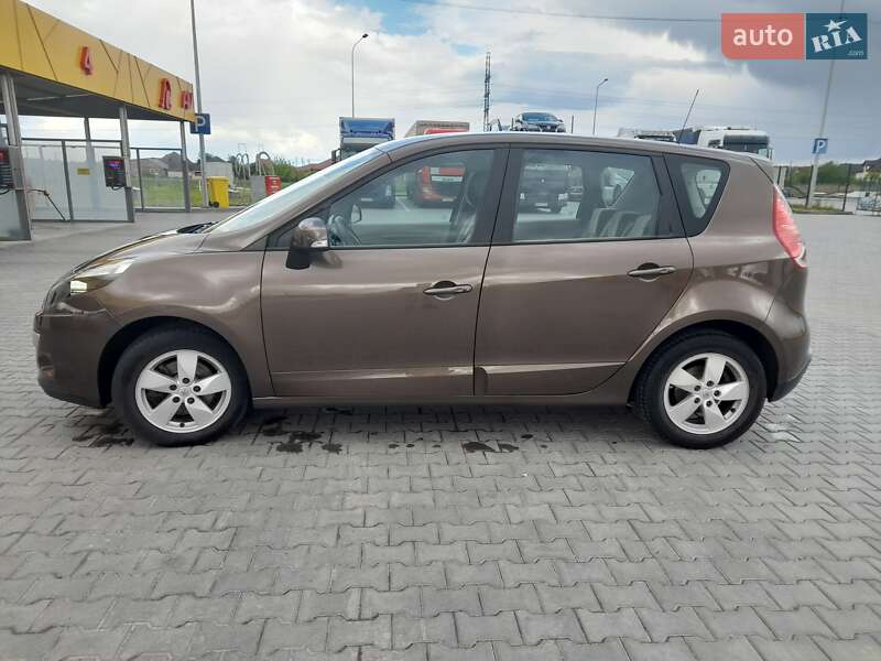Мінівен Renault Megane Scenic 2011 в Луцьку