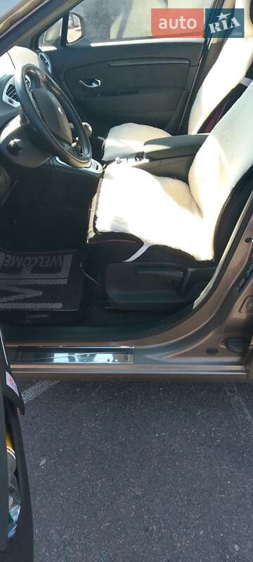 Мінівен Renault Megane Scenic 2010 в Переяславі фото 3 Мінівен Renault Megane Scenic 2010 в Переяславі