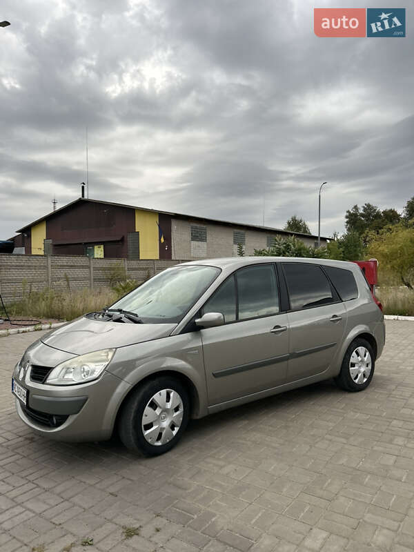 Минивэн Renault Megane Scenic 2006 в Нововолынске