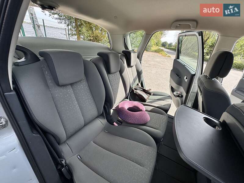 Минивэн Renault Megane Scenic 2008 в Киеве